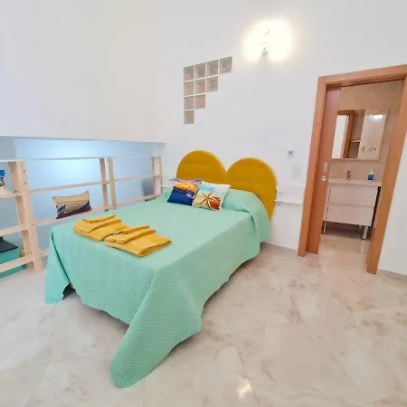 Apartamento T1 - Composto Por Quarto, Casa De Banho E Cozinha Ideal Para 1 Casal De Ferias Maison d'hôtes Nazaré