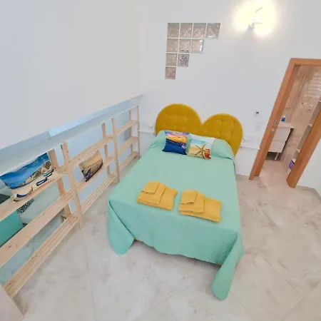 Apartamento T1 - Composto Por Quarto, Casa De Banho E Cozinha Ideal Para 1 Casal De Ferias Maison d'hôtes Nazaré