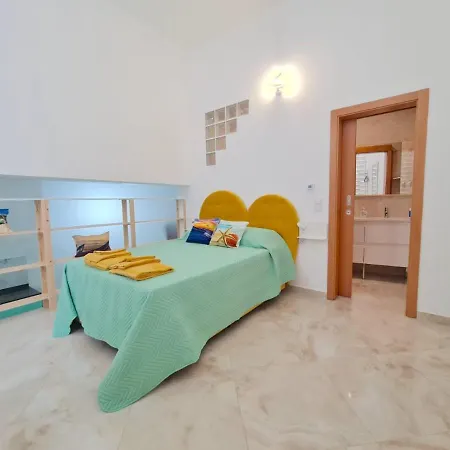Apartamento T1 - Composto Por Quarto, Casa De Banho E Cozinha Ideal Para 1 Casal De Ferias Maison d'hôtes Nazaré