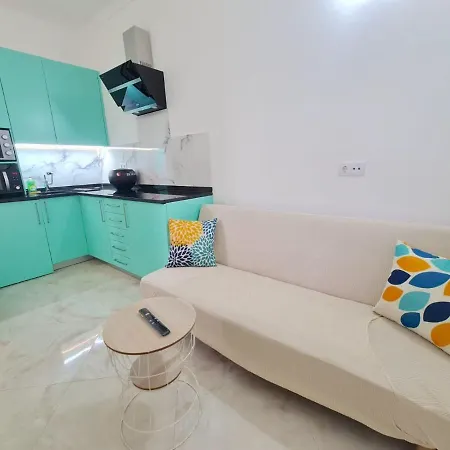 Maison d'hôtes Apartamento T1 - Composto Por Quarto, Casa De Banho E Cozinha Ideal Para 1 Casal De Ferias *