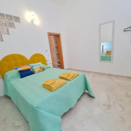 Maison d'hôtes Apartamento T1 - Composto Por Quarto, Casa De Banho E Cozinha Ideal Para 1 Casal De Ferias Nazaré