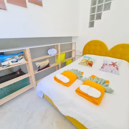 Apartamento T1 - Composto Por Quarto, Casa De Banho E Cozinha Ideal Para 1 Casal De Ferias Maison d'hôtes Nazaré